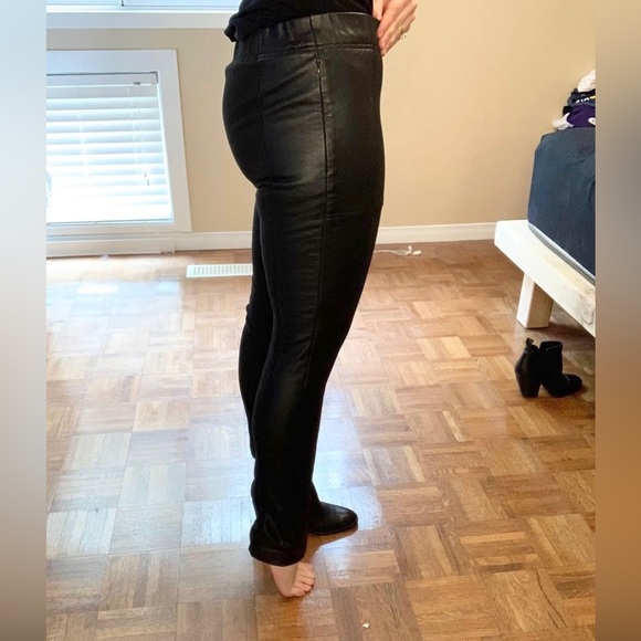 Club Monaco Faux Leather Pants - 8 - Picture 6 of 7